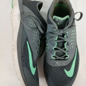 Nike Womens Size 7.5 FS Lite